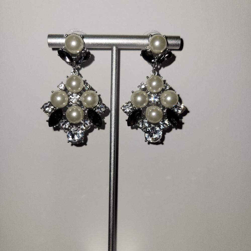 Faux Pearl Earings